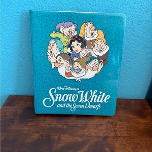 1993 - 94 Skybox Disney Snow White Seven Dwarfs Album plus 325+Trading Cards